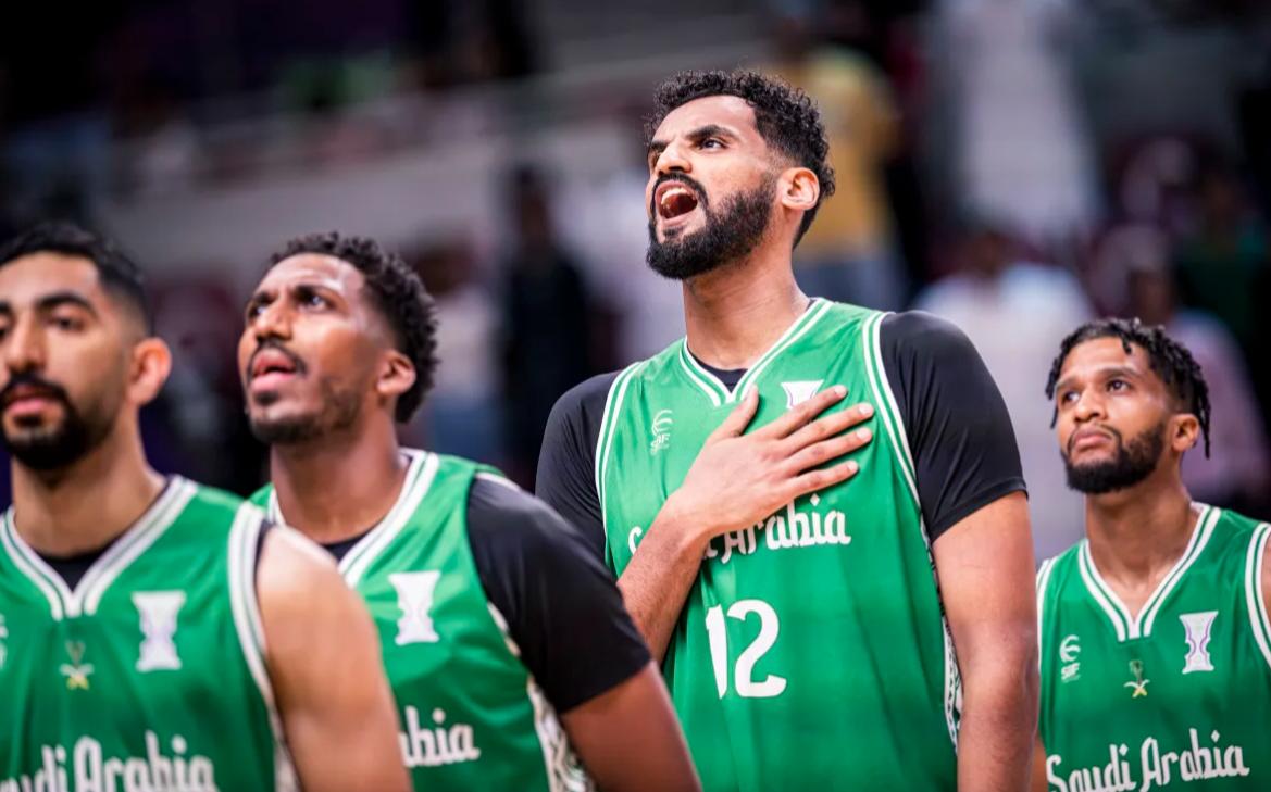 打球的球员 打球的球员