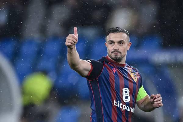 弗赖堡, 他的第一件, 届时他将随 弗赖堡, 他的第一件, 届时他将随