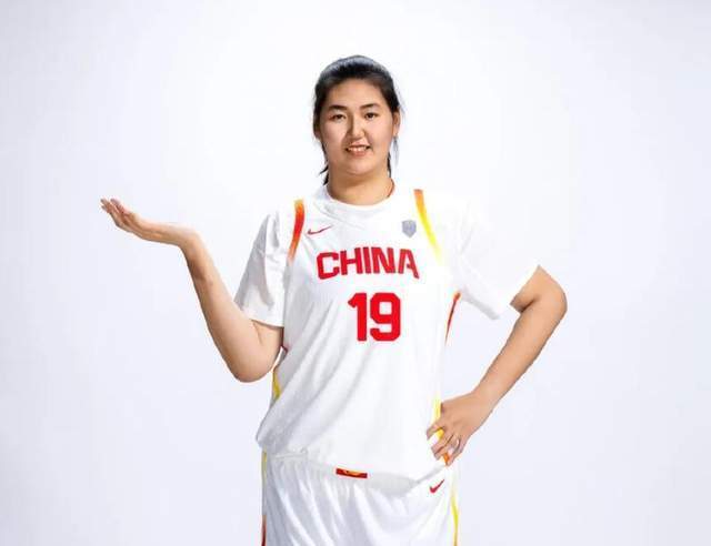 宫鲁明让张, Obcd, 篮板