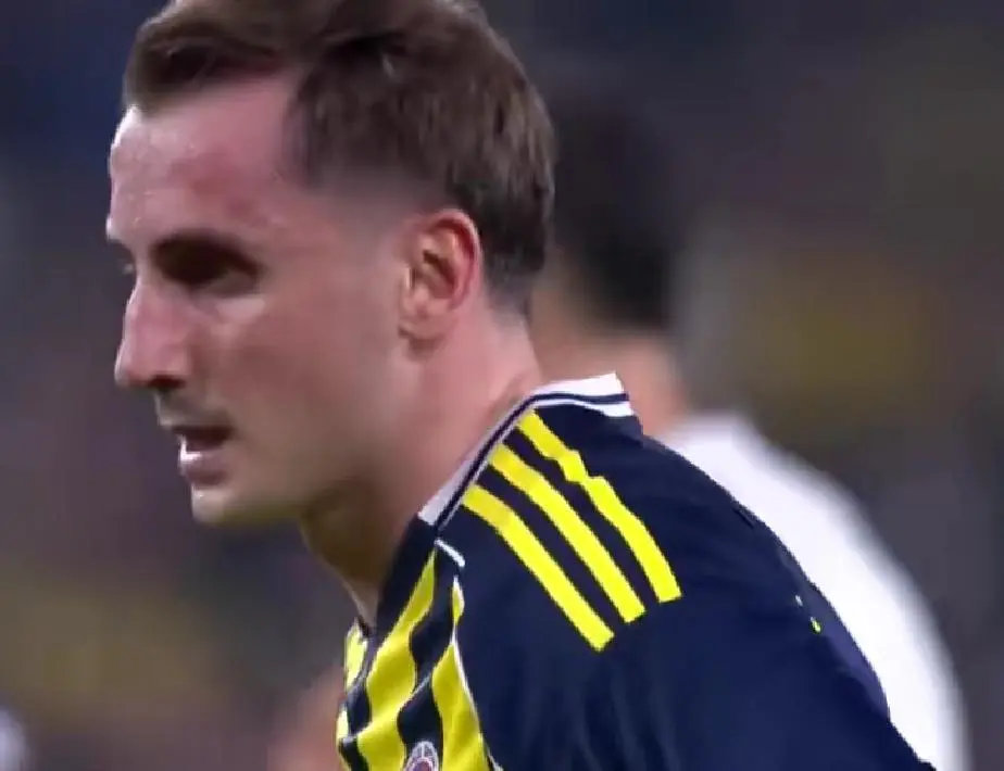 UZ, 前八, 场迎战斯图